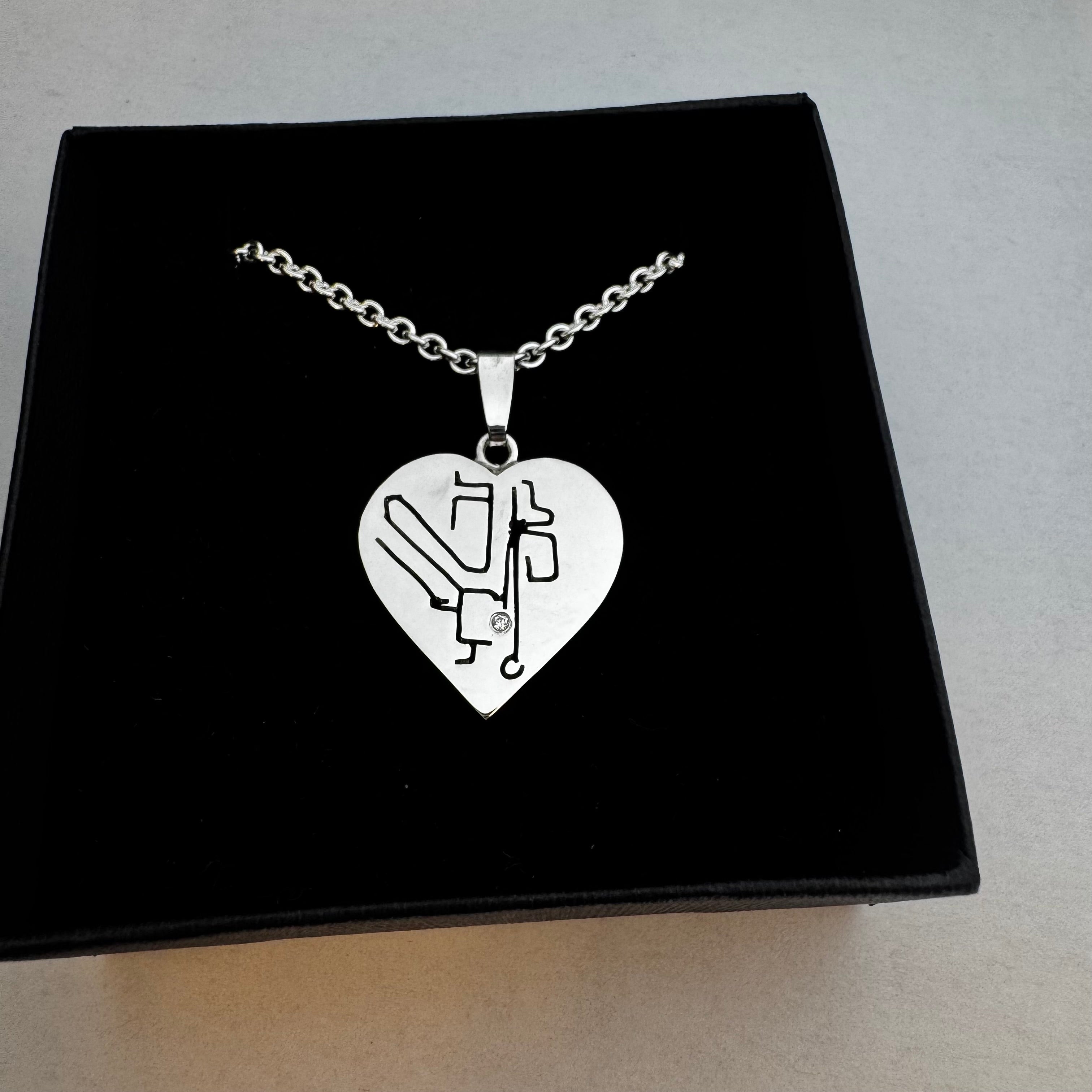 Hartvormige GPS Hanger met Diamant