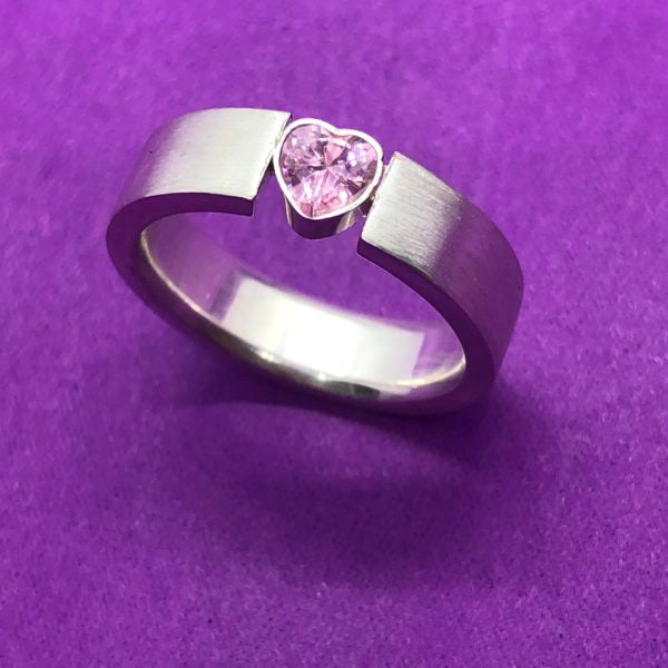 Hold my Heart met roze zirkonia